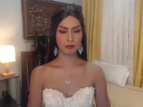 Snapshot of Nathalieheartt chatting on October 26, 2025, 2:01 am Nathalieheartt online show from October 26, 2025, 2:01 am