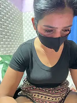 Hot Jaanvi  online show from April 26, 2026, 9:28 am
