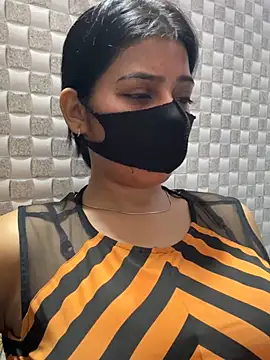 Hot Jaanvi  online show from July 13, 2026, 4:23 am