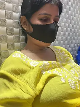 Hot Jaanvi  online show from July 13, 2026, 5:45 pm