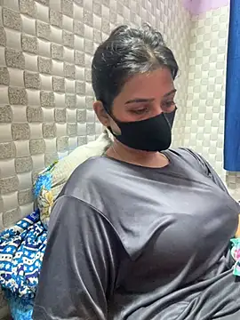 Hot Jaanvi  online show from July 21, 2026, 4:03 am