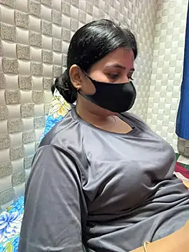 Hot Jaanvi  online show from July 18, 2026, 4:32 am