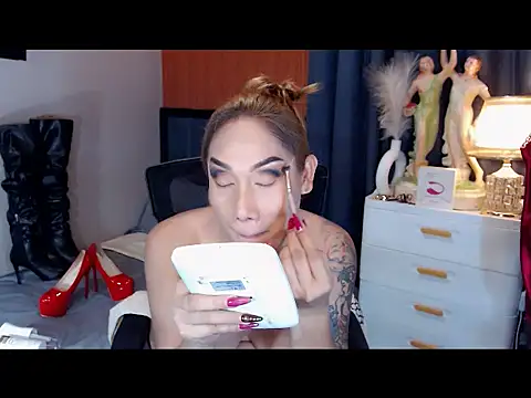 Allysonevanns online show from May 4, 2026, 11:57 am