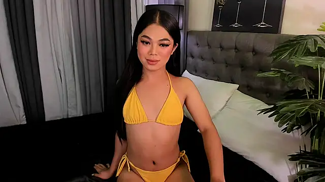 Snapshot of AsianHugecockAnna chatting on October 3, 2025, 9:38 pm AsianHugecockAnna online show from October 3, 2025, 9:38 pm