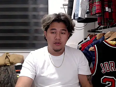 Snapshot of tastylicious_John19 chatting on December 15, 2025, 3:29 pm tastylicious John19 online show from December 15, 2025, 3:29 pm