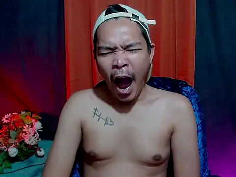 MANIACasianX online show from December 16, 2025, 8:13 pm