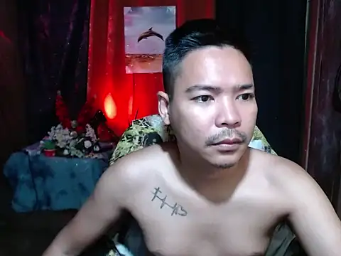 Snapshot of MANIACasianX chatting on February 9, 2026, 5:00 pm MANIACasianX online show from February 9, 2026, 5:00 pm