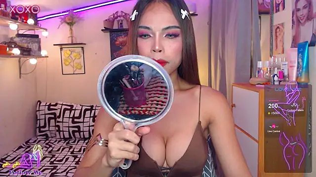 Snapshot of izabella_moore chatting on March 10, 2026, 3:54 am izabella moore online show from March 10, 2026, 3:54 am