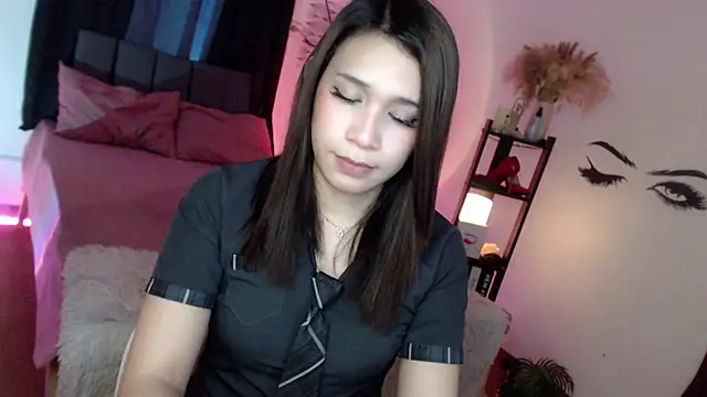 Snapshot of Veniceseduction chatting on September 18, 2025, 6:16 am Veniceseduction online show from September 18, 2025, 6:16 am