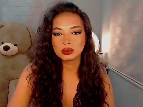 KathRouge online show from October 17, 2025, 1:57 pm