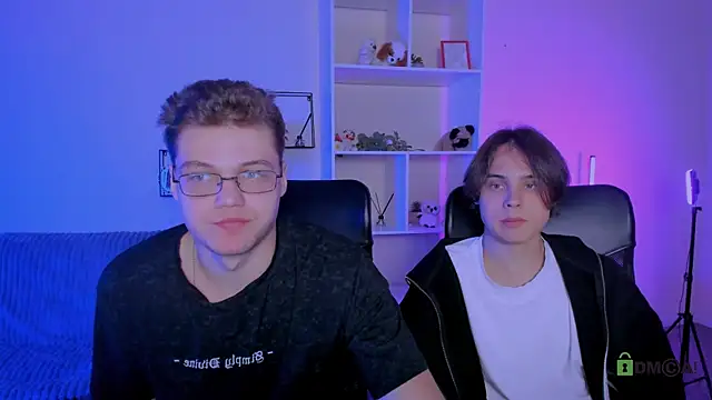 Snapshot of lucas_long_ chatting on October 10, 2025, 7:36 pm lucas long online show from October 10, 2025, 7:36 pm