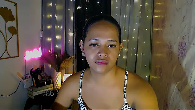 Snapshot of Lorainnelustts chatting on February 12, 2026, 3:50 am Lorainnelustts online show from February 12, 2026, 3:50 am