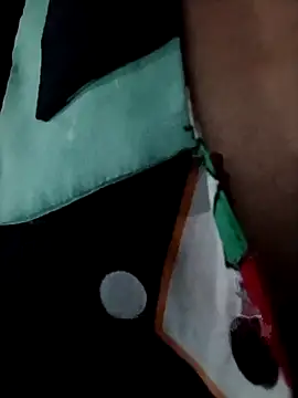 Snapshot of Harmony92 chatting on October 14, 2025, 10:42 pm Harmony92 online show from October 14, 2025, 10:42 pm