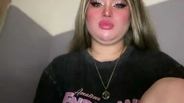 Snapshot of Naughtyrosecum chatting on November 27, 2025, 3:23 pm Naughtyrosecum online show from November 27, 2025, 3:23 pm