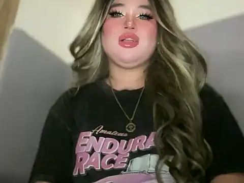 Snapshot of Naughtyrosecum chatting on December 5, 2025, 3:10 pm Naughtyrosecum online show from December 5, 2025, 3:10 pm