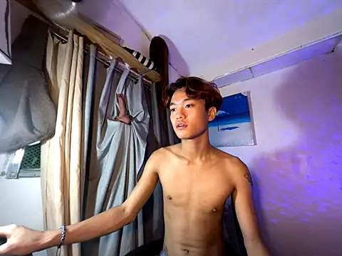 ur little secret online show from December 14, 2025, 1:49 pm