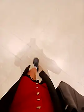 Snapshot of Ori-Lynk chatting on December 5, 2025, 4:11 am Ori-Lynk online show from December 5, 2025, 4:11 am