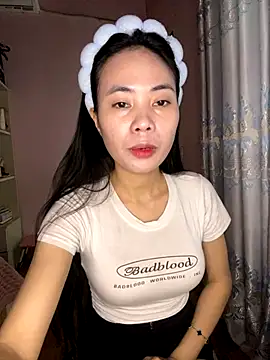 Snapshot of Dau-Tayy chatting on November 13, 2025, 7:34 am Dau-Tayy online show from November 13, 2025, 7:34 am