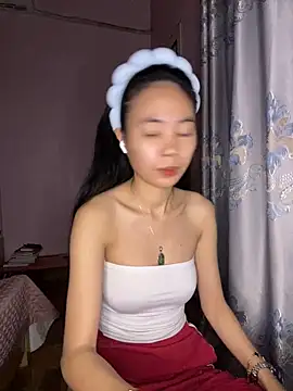 Snapshot of Dau-Tayy chatting on October 24, 2025, 3:33 pm Dau-Tayy online show from October 24, 2025, 3:33 pm