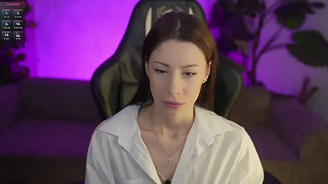 Snapshot of Selena_Glow chatting on February 8, 2026, 7:22 pm Selena Glow online show from February 8, 2026, 7:22 pm