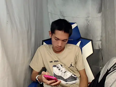 Snapshot of riks_tyler chatting on March 27, 2026, 6:31 pm riks tyler online show from March 27, 2026, 6:31 pm