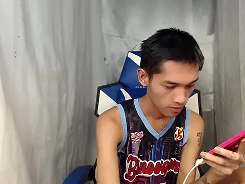 Snapshot of riks_tyler chatting on March 29, 2026, 9:05 pm riks tyler online show from March 29, 2026, 9:05 pm