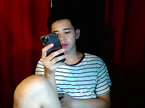 Snapshot of urasianbigcock chatting on October 31, 2025, 11:11 pm urasianbigcock online show from October 31, 2025, 11:11 pm