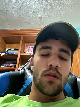 aavrdvh33 online show from November 21, 2025, 11:37 pm