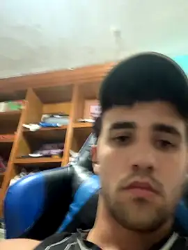 aavrdvh33 online show from November 12, 2025, 10:35 pm