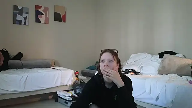 graylovescookies online show from October 2, 2025, 1:47 pm