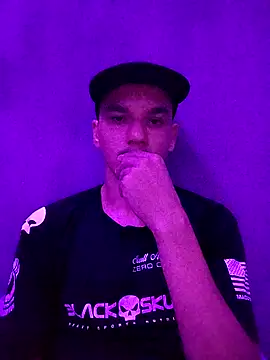 Snapshot of Thpaugrosso chatting on November 25, 2025, 3:51 am Thpaugrosso online show from November 25, 2025, 3:51 am