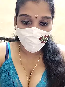 amelia-rani online show from May 12, 2026, 6:14 pm