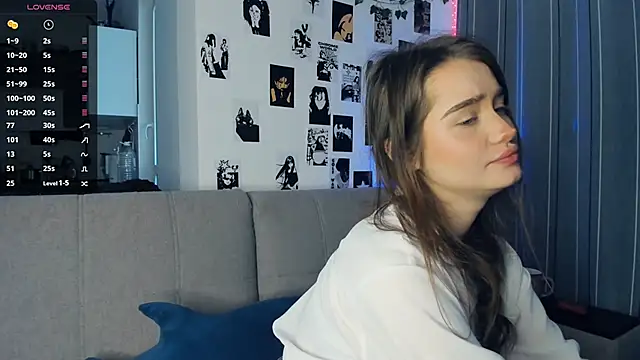 Snapshot of lovelyalivia chatting on November 5, 2025, 10:07 am lovelyalivia online show from November 5, 2025, 10:07 am