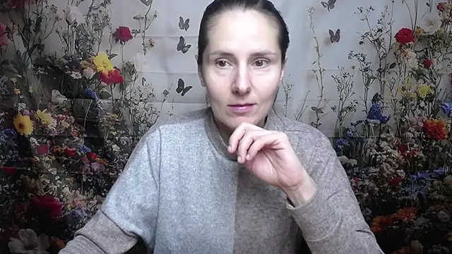 KarinaSwann online show from October 6, 2025, 5:08 am