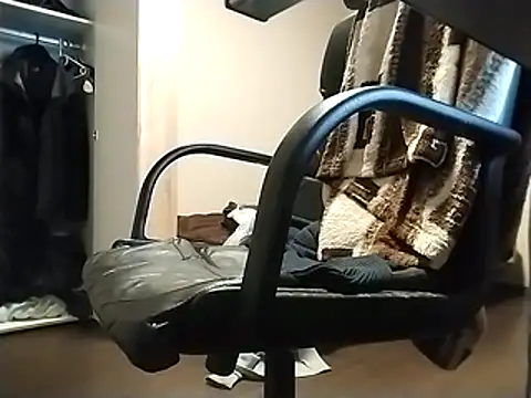 Snapshot of dirtyloud chatting on February 6, 2026, 10:39 pm dirtyloud online show from February 6, 2026, 10:39 pm