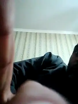 elik555 online show from December 14, 2025, 5:29 pm