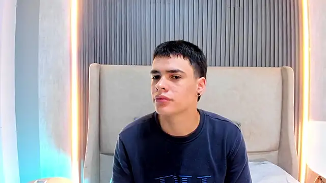 Snapshot of BenitoSaenz chatting on February 25, 2026, 1:33 pm BenitoSaenz online show from February 25, 2026, 1:33 pm