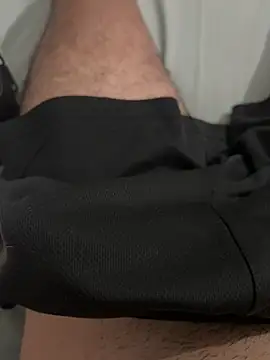 Lapampara0 online show from October 31, 2025, 4:47 pm