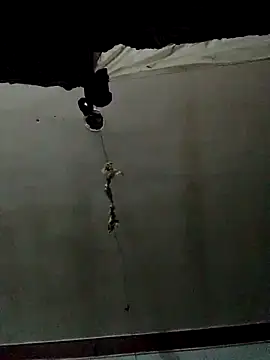 Snapshot of Luk909090 chatting on October 20, 2025, 9:32 am Luk909090 online show from October 20, 2025, 9:32 am