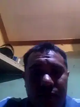 Snapshot of Luk909090 chatting on November 17, 2025, 2:15 am Luk909090 online show from November 17, 2025, 2:15 am