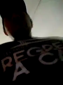 Snapshot of Luk909090 chatting on November 10, 2025, 8:08 am Luk909090 online show from November 10, 2025, 8:08 am