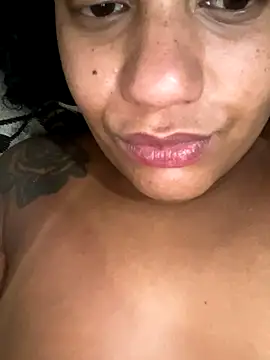 Snapshot of morenaluaa chatting on November 7, 2025, 8:02 pm morenaluaa online show from November 7, 2025, 8:02 pm