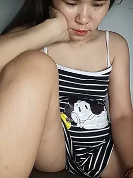 Snapshot of Ladygirl_x chatting on July 9, 2026, 7:35 pm Ladygirl x online show from July 9, 2026, 7:35 pm