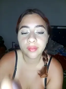 Snapshot of Chloe_Sky_love chatting on September 10, 2025, 5:28 am Chloe Sky love online show from September 10, 2025, 5:28 am