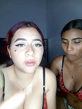 Snapshot of Chloe_Sky_love chatting on October 22, 2025, 3:50 am Chloe Sky love online show from October 22, 2025, 3:50 am