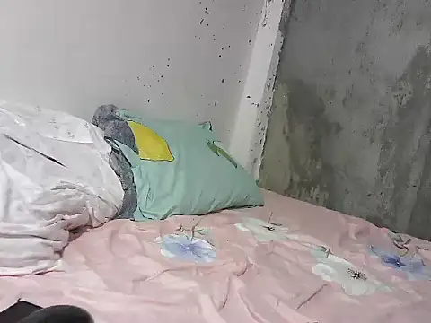 xxwild pussyxx online show from February 24, 2026, 1:23 pm