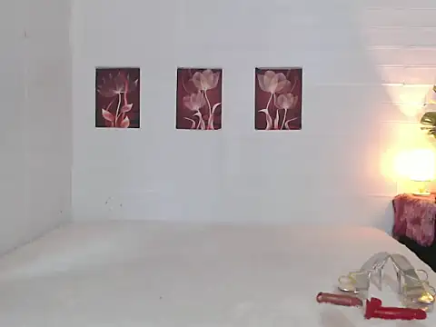 Missmooreexx online show from October 26, 2025, 8:37 am