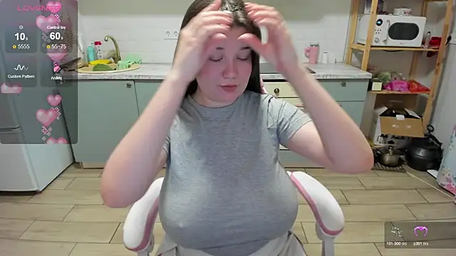 Snapshot of LinaElasm chatting on March 16, 2026, 9:39 pm LinaElasm online show from March 16, 2026, 9:39 pm