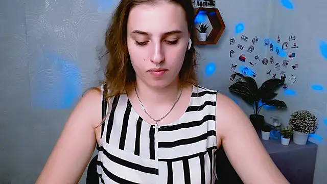 Snapshot of AmandaDimond_ chatting on September 14, 2025, 1:00 pm AmandaDimond online show from September 14, 2025, 1:00 pm