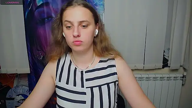 AmandaDimond  online show from June 11, 2026, 12:35 pm